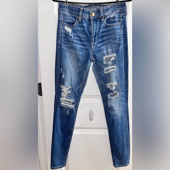 American Eagle Ripped Blue Jeans - Picture 2 of 4